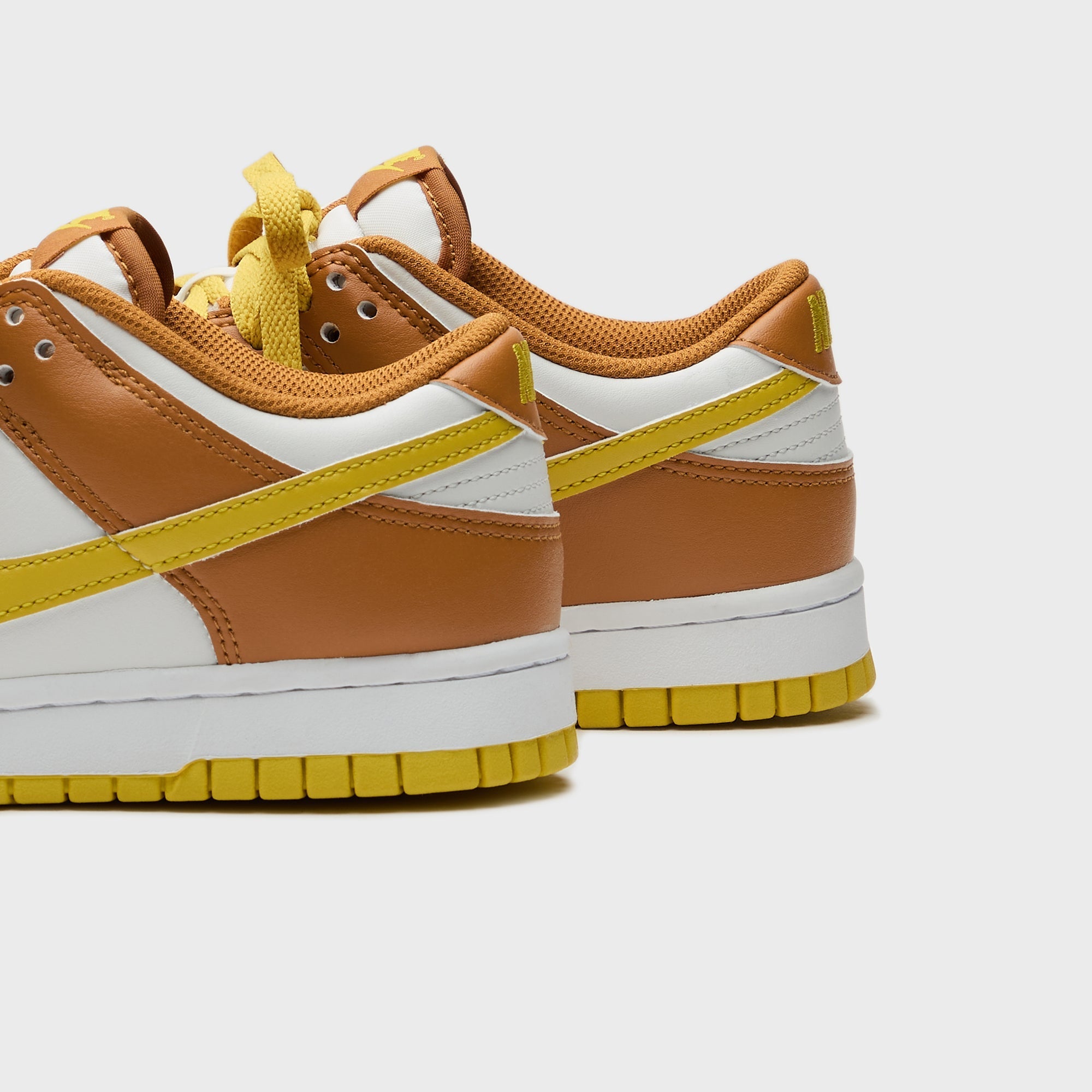 Nike Dunk Low Retro - Summit White / Bright Citron / Desert Ochre