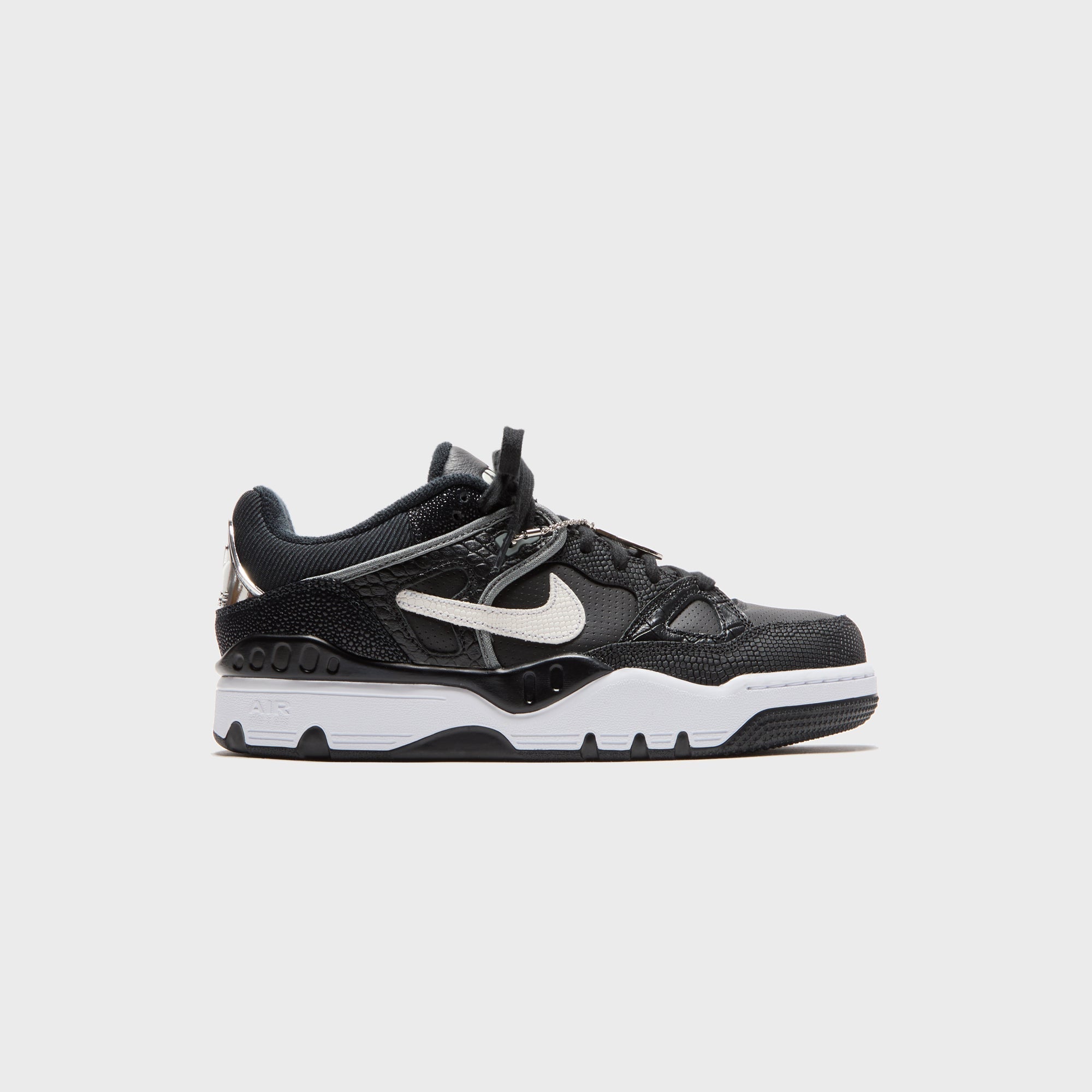 Nike x NIGO Air Force 3 Low - Black / White