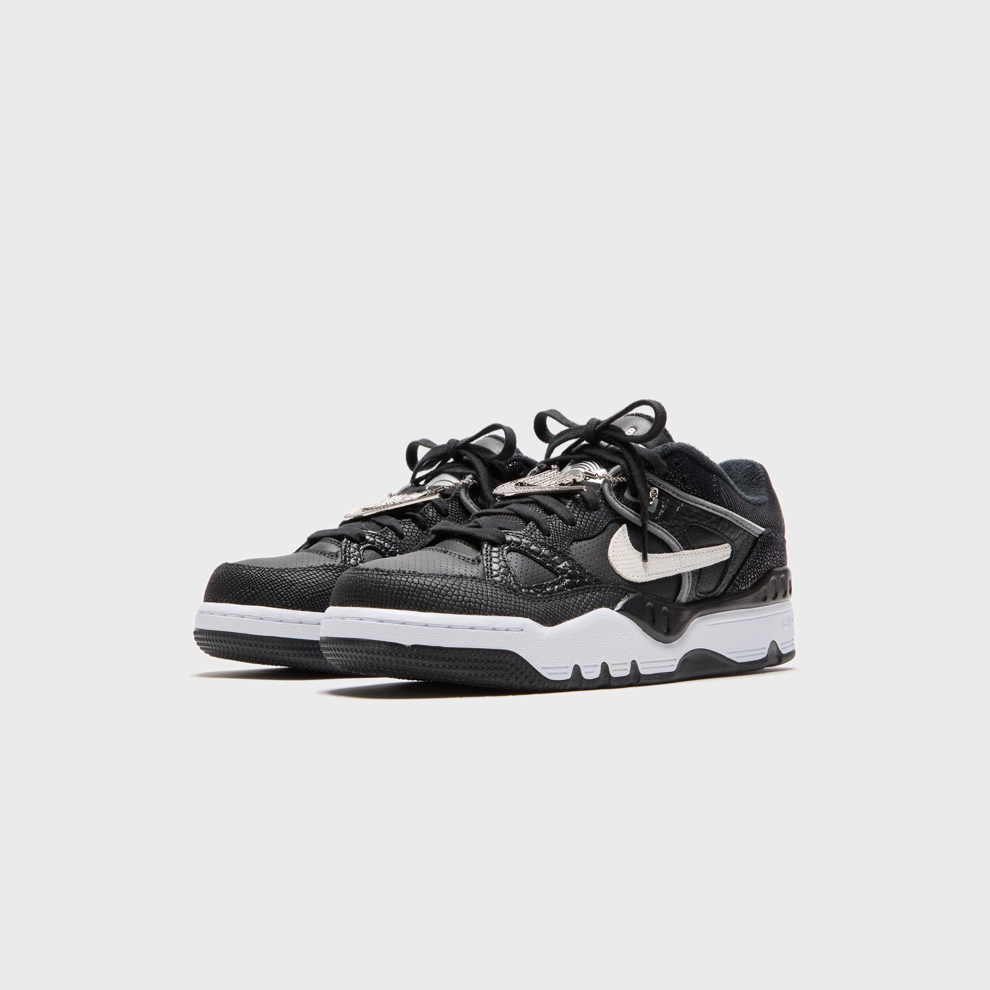 Nike x NIGO Air Force 3 Low - Black / White
