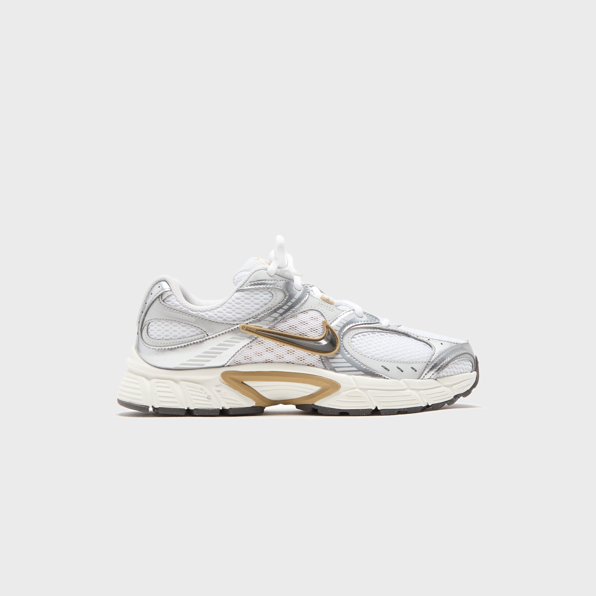 Nike V5 Rnr - White / Medium Ash / Parachute Beige / Metallic Pewter / Photon Dust / Sail