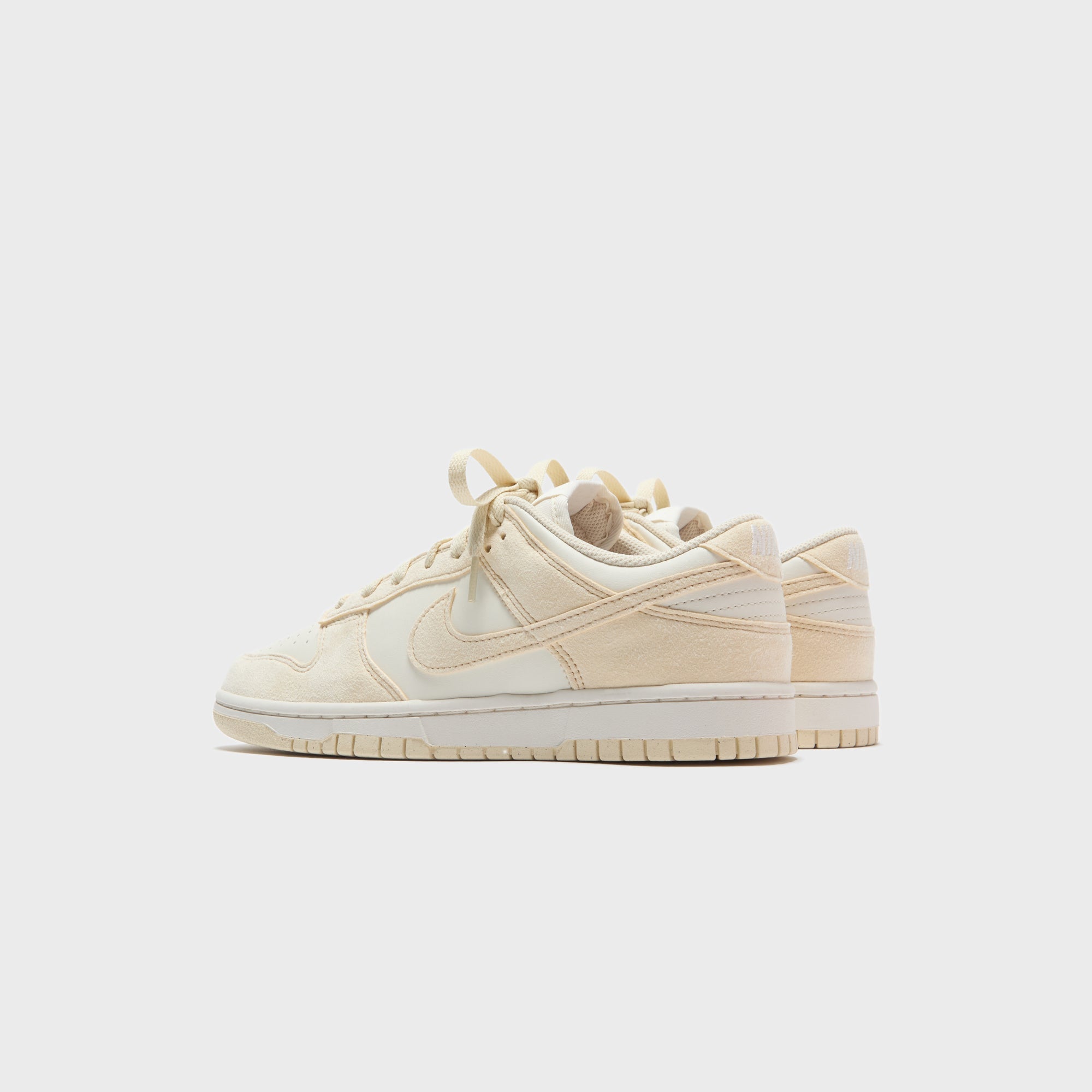 Nike WMNS Dunk Low - Soft Pearl / Beach / Pale Ivory / White