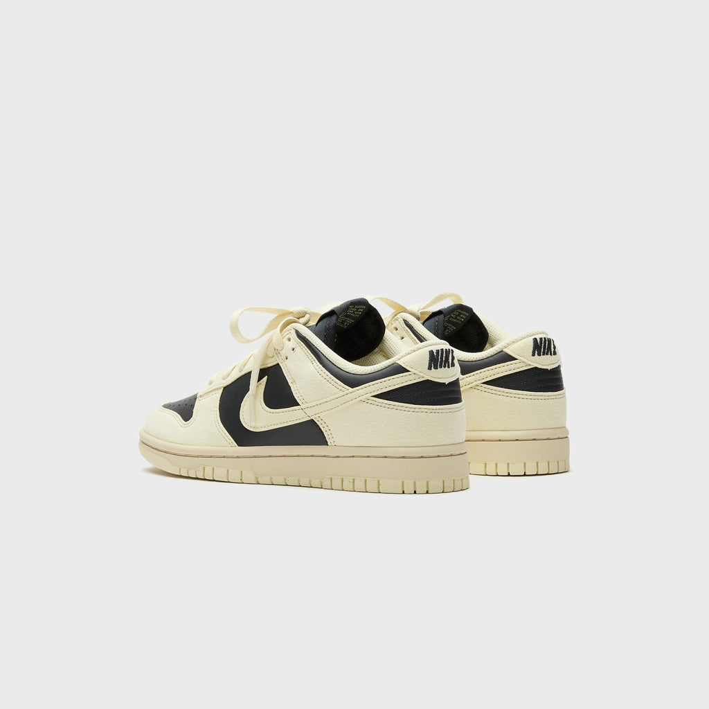 Nike WMNS Dunk Low  - Off-Noir / Light Khaki / Alabaster