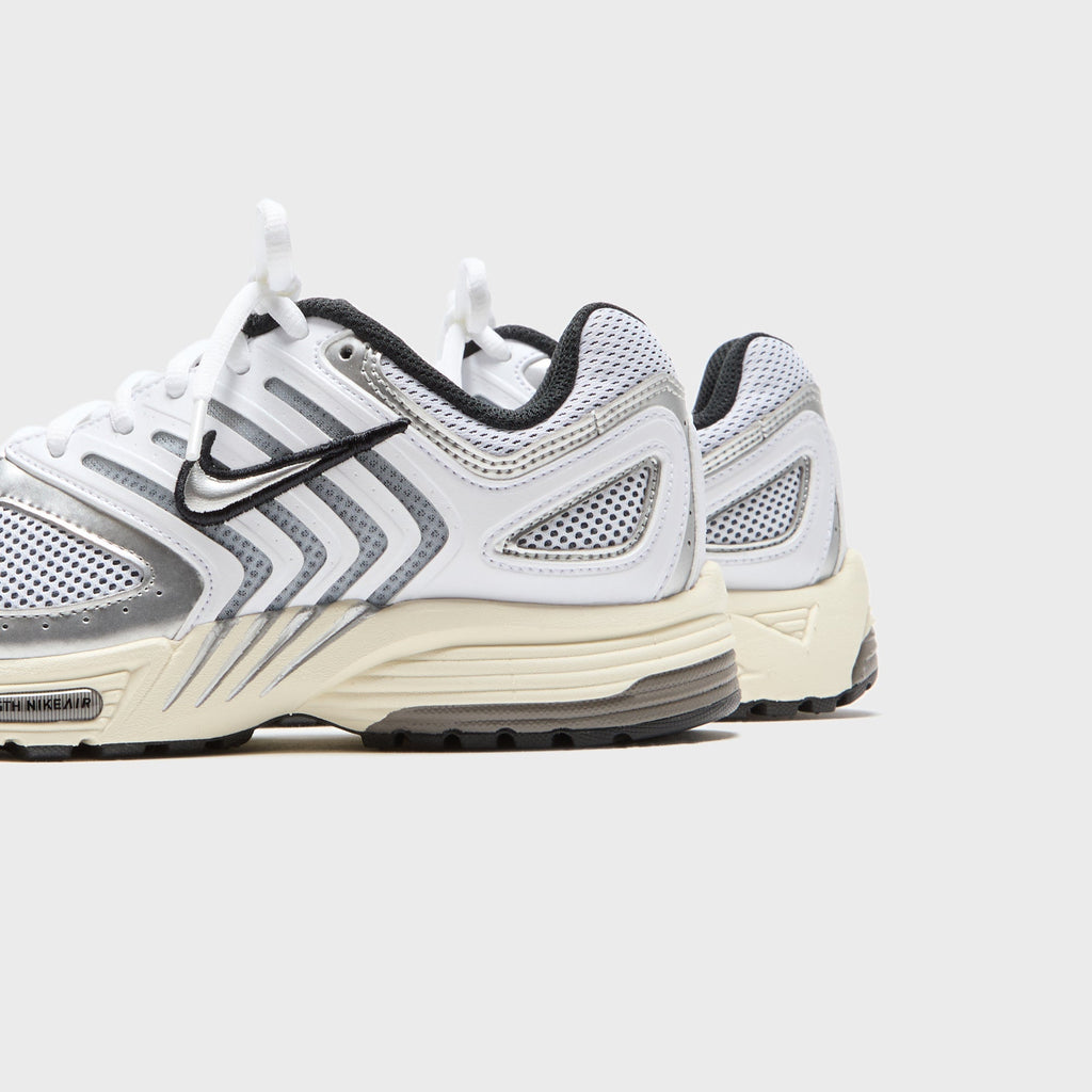 Nike WMNS Air Pegasus 2005 - White / Coconut Milk / Black / Metallic Silver