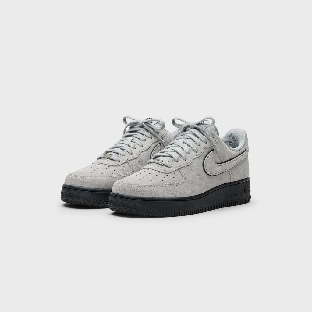 Nike Air Force 1 '07 LV8 - Light Smoke Grey / Light Smoke Grey / Black