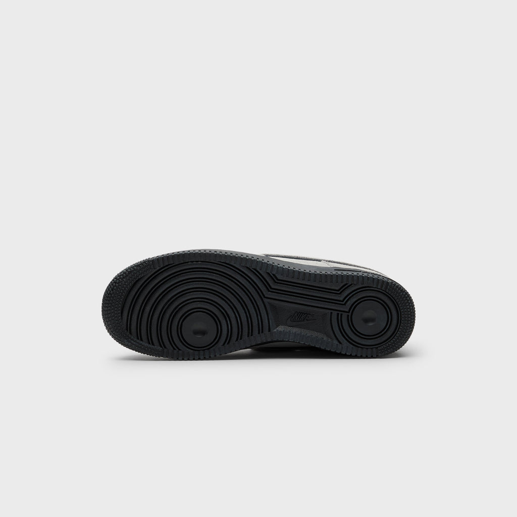 Nike Air Force 1 '07 LV8 - Light Smoke Grey / Light Smoke Grey / Black