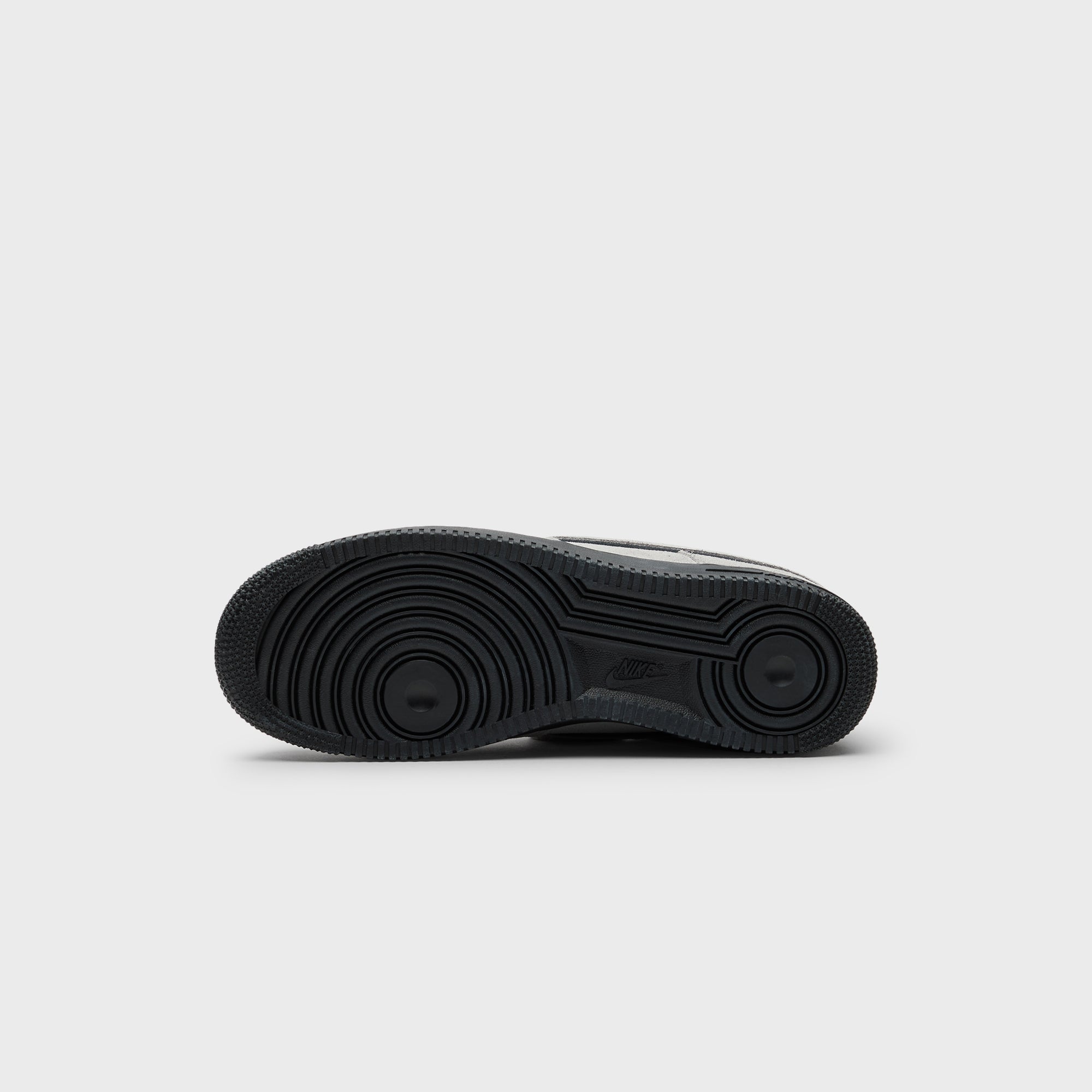 Nike Air Force 1 '07 LV8 - Light Smoke Grey / Light Smoke Grey / Black