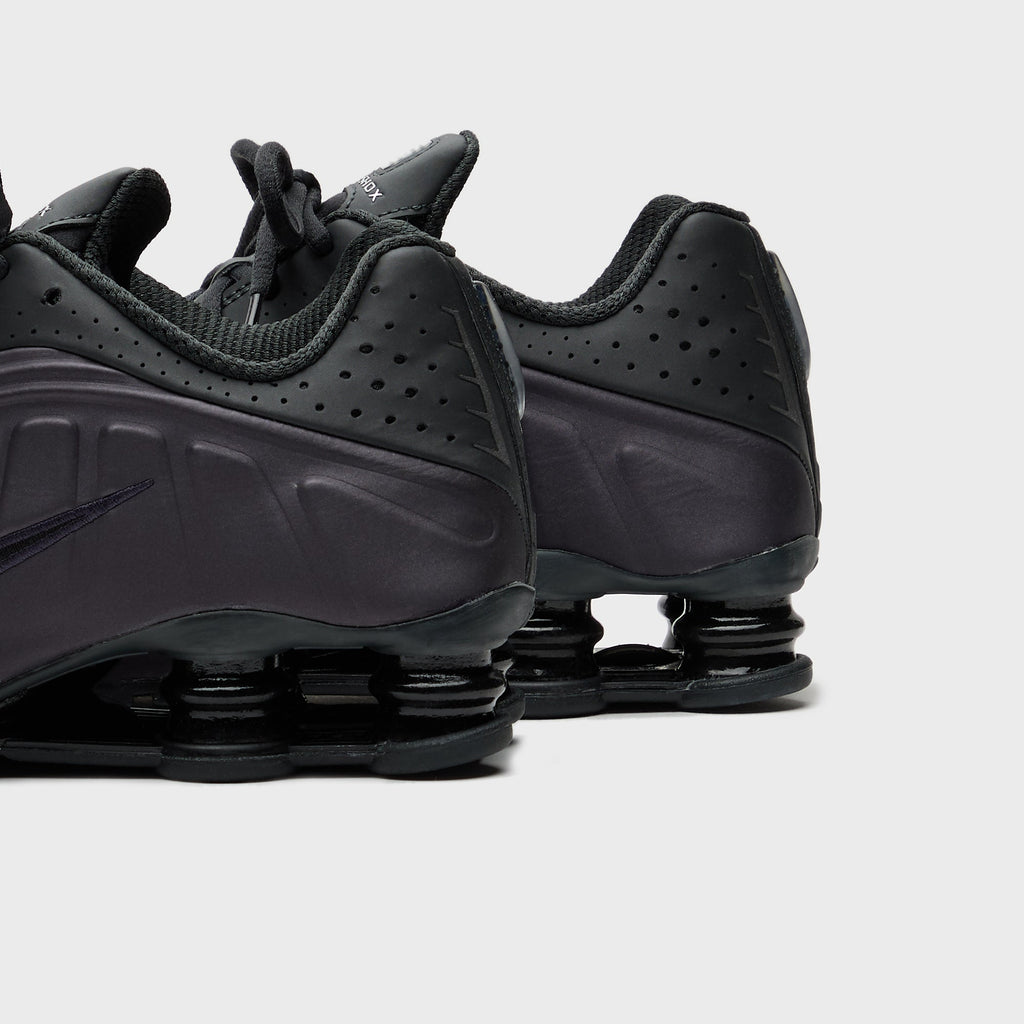 Nike Shox R4 - Cave Purple / Off Noir / Black