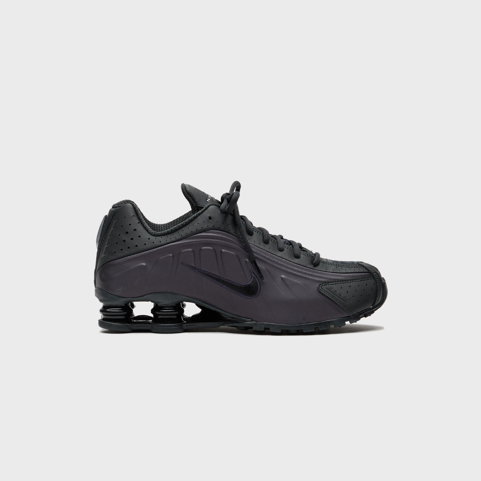 Nike Shox R4 - Cave Purple / Off Noir / Black