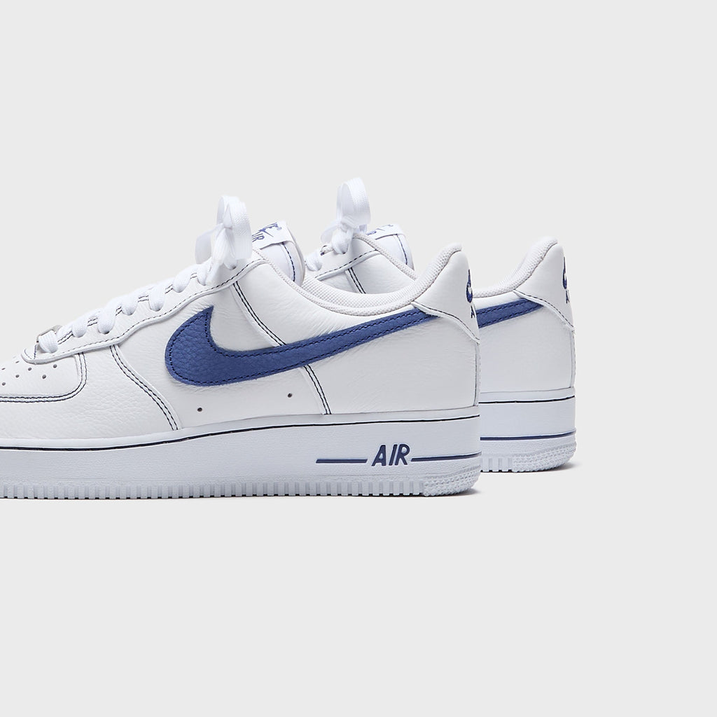 Nike Air Force 1 `07 - White / Deep Royal Blue