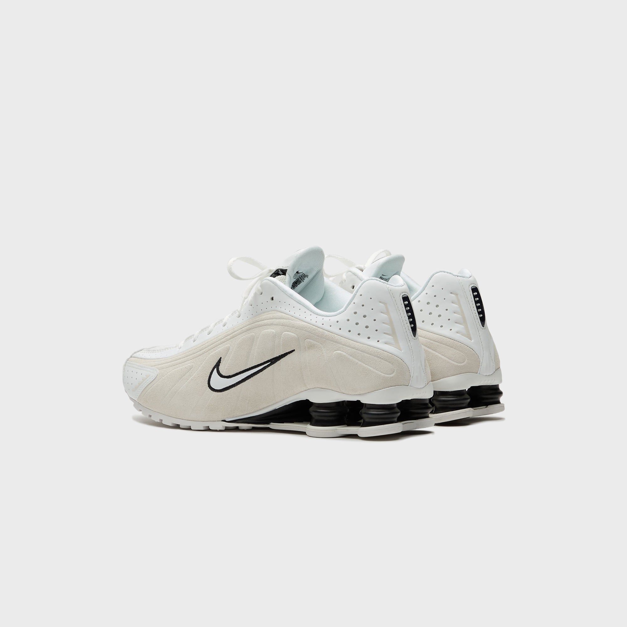 Nike WMNS Shox R4 - Summit White / Black / Light Orewood Brown
