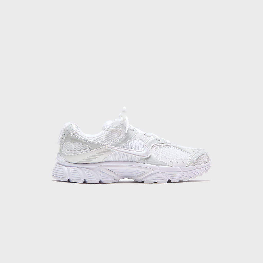 Nike WMNS V5 Rnr - White /Black / Metallic Silver