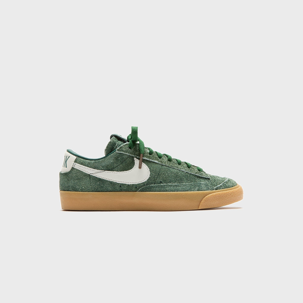 Nike x Devin Booker x Chevrolet Blazer Low - Team Dark Green / Sail / Gum Yellow