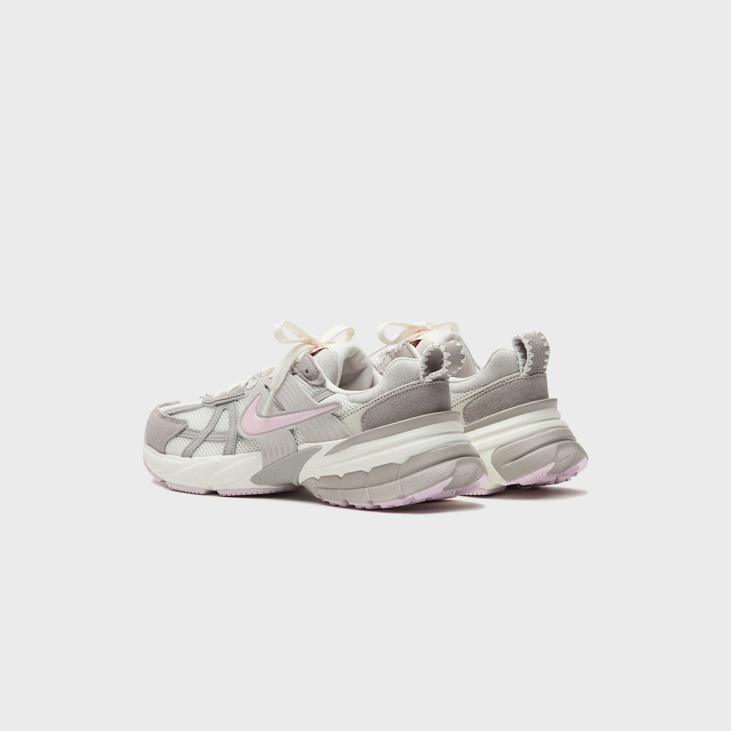 Nike WMNS V2K Run - Sail / Pink Foam / College Grey