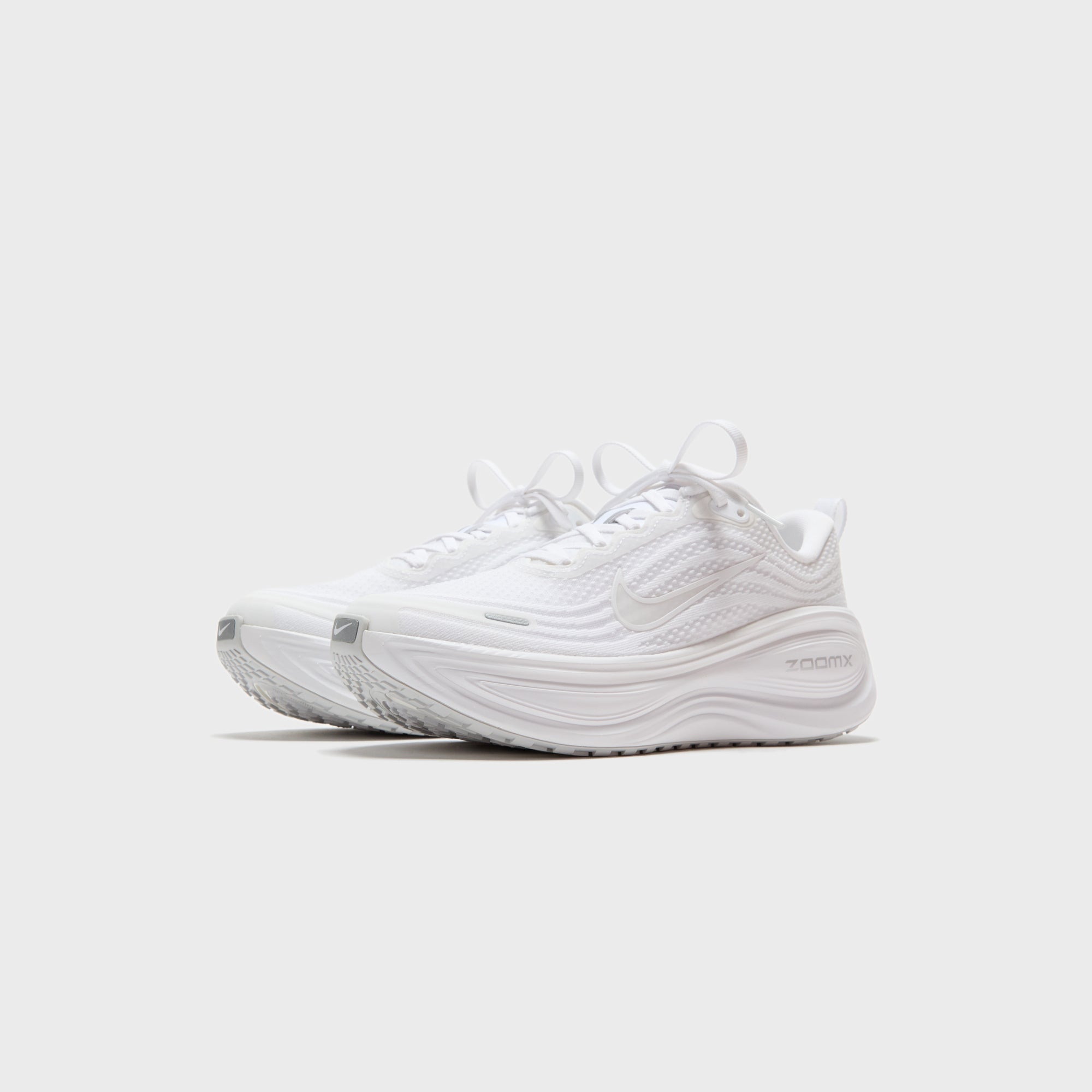 Nike Vomero Plus - White / Summit White / Photon Dust