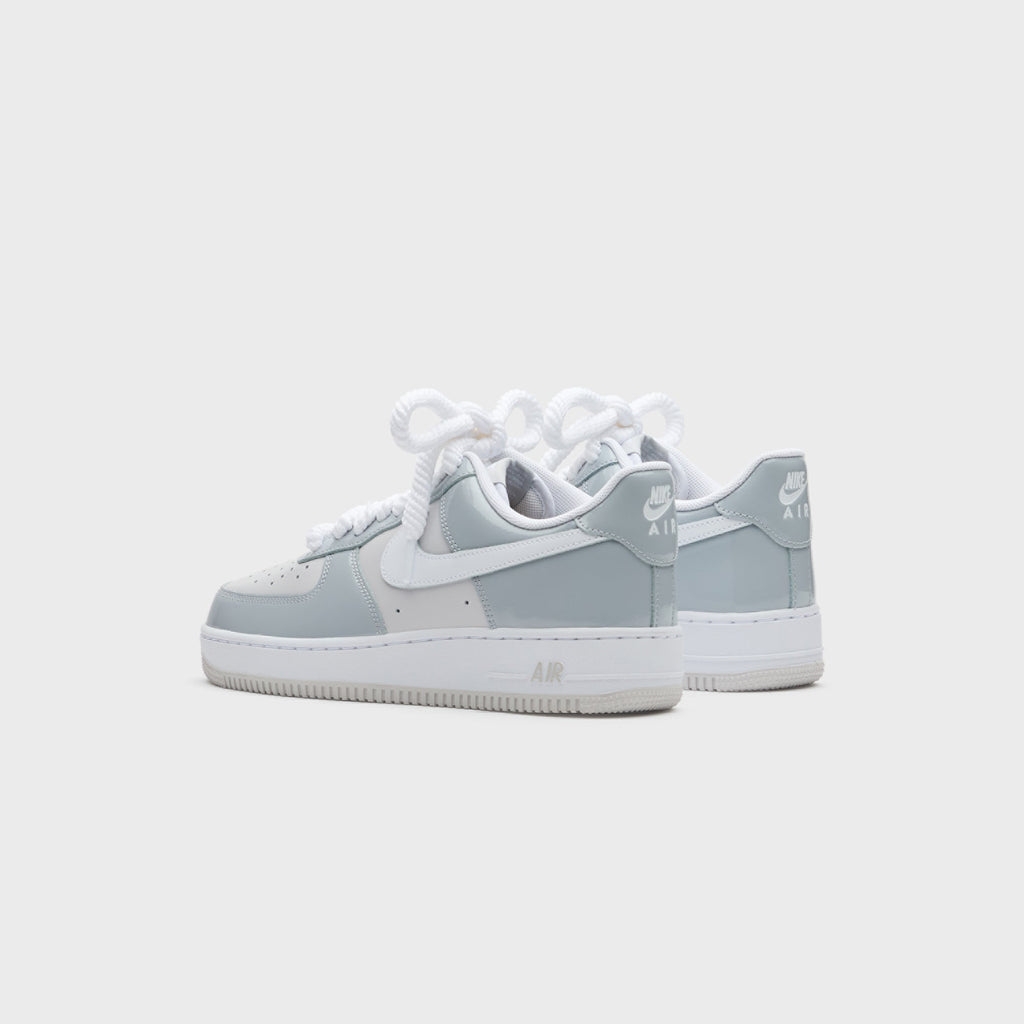 Nike Air Force 1 ’07 LV8 - Edge Wolf Grey / White / Vast Grey