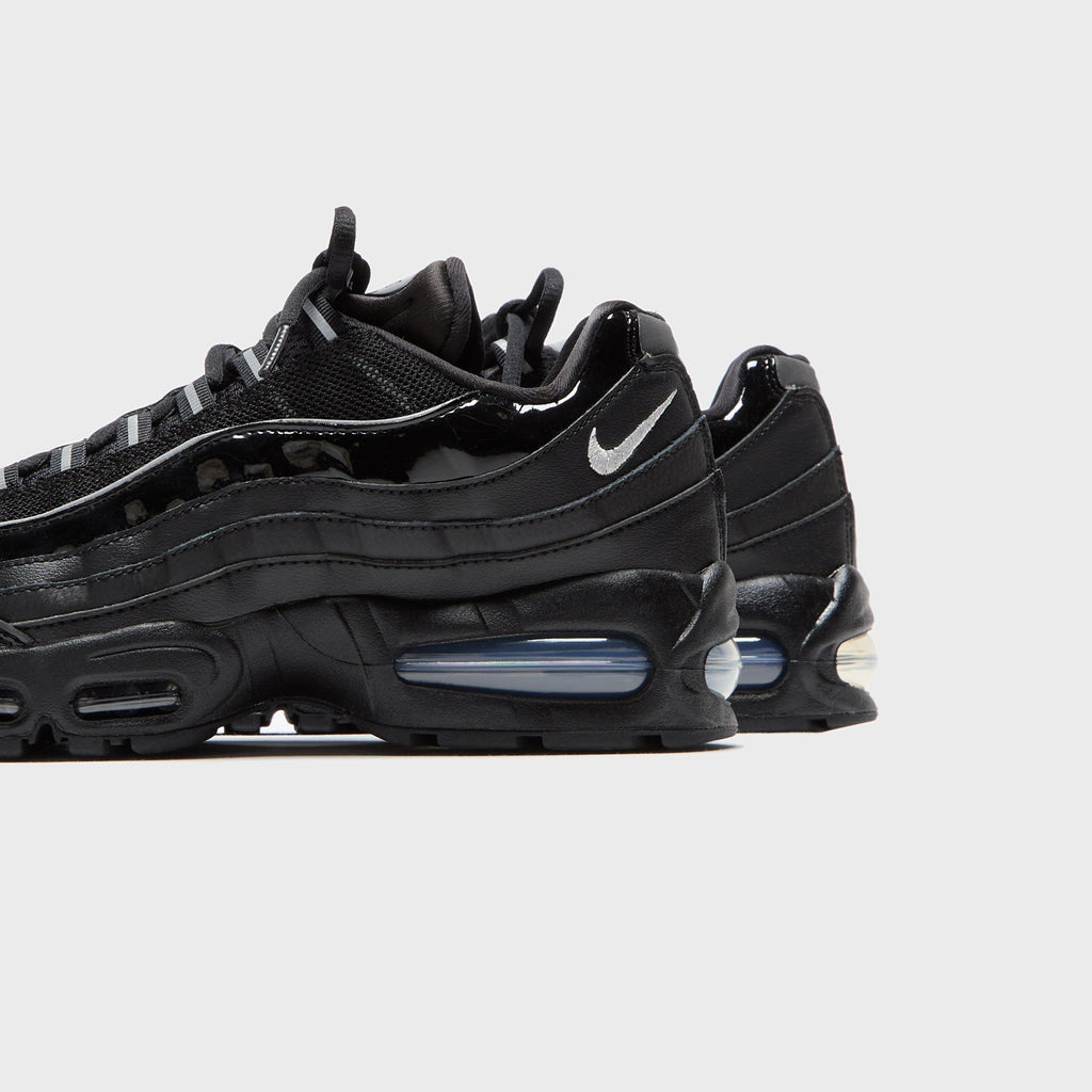 Nike WMNS Air Max 95 - Black / Metallic Silver / Reflect Silver