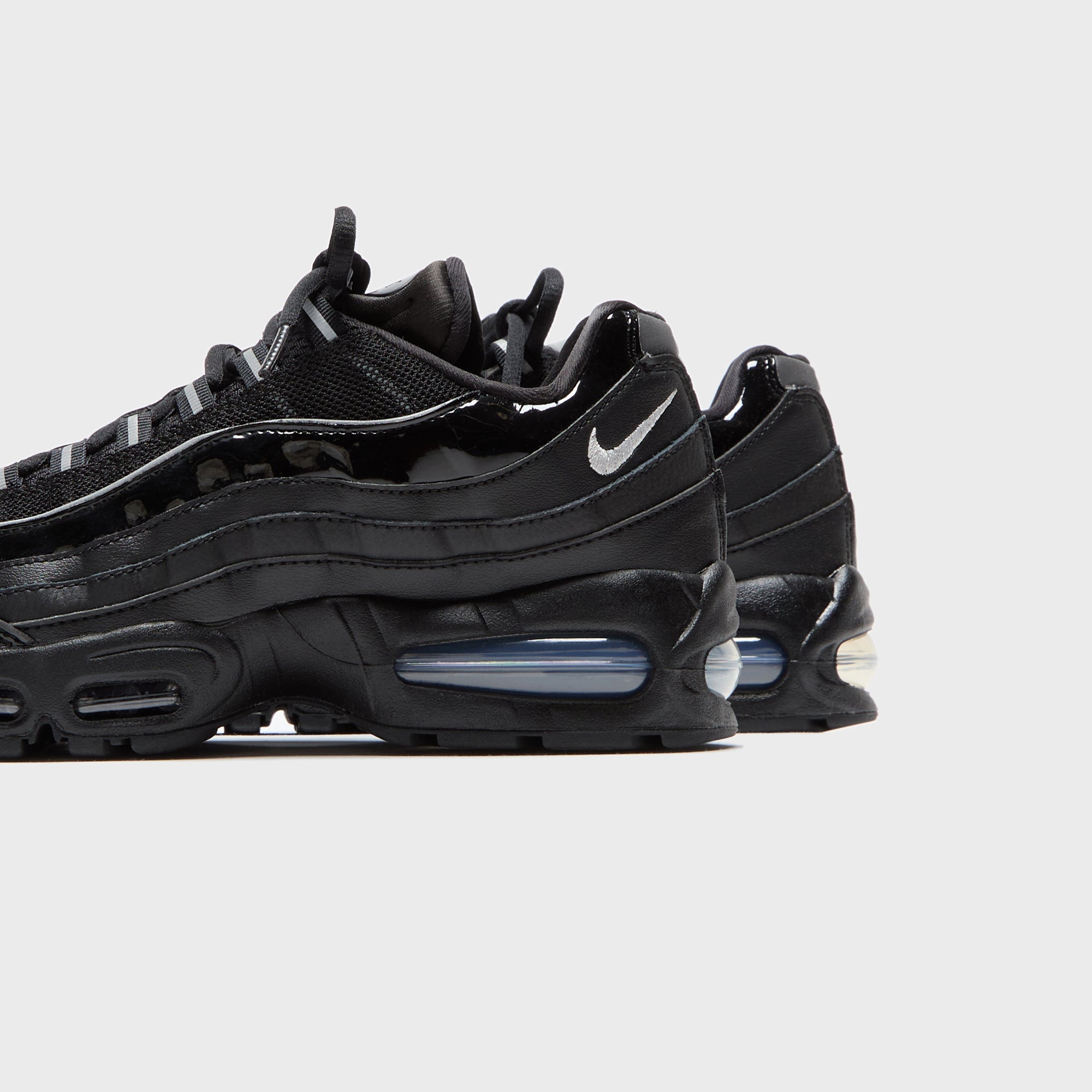 Nike WMNS Air Max 95 - Black / Metallic Silver / Reflect Silver