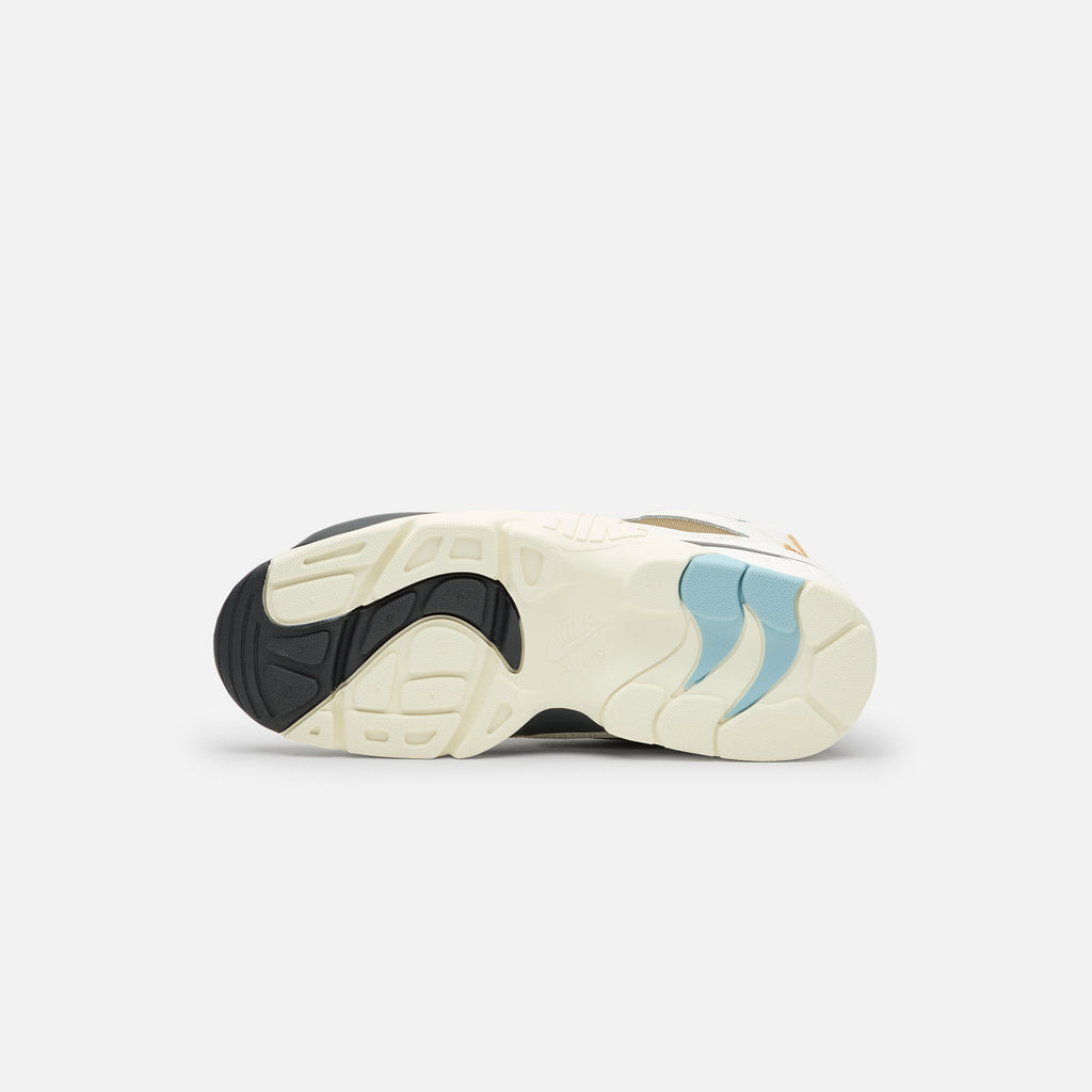 Nike Air Diamond Turf - Sail / Mica Blue / Coconut Milk / Off Noir