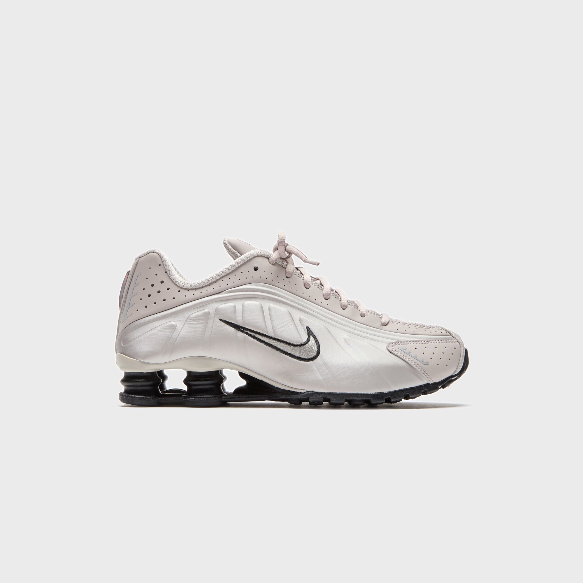 Nike Shox R4 - College Grey / University Red / Metallic Silver / Black