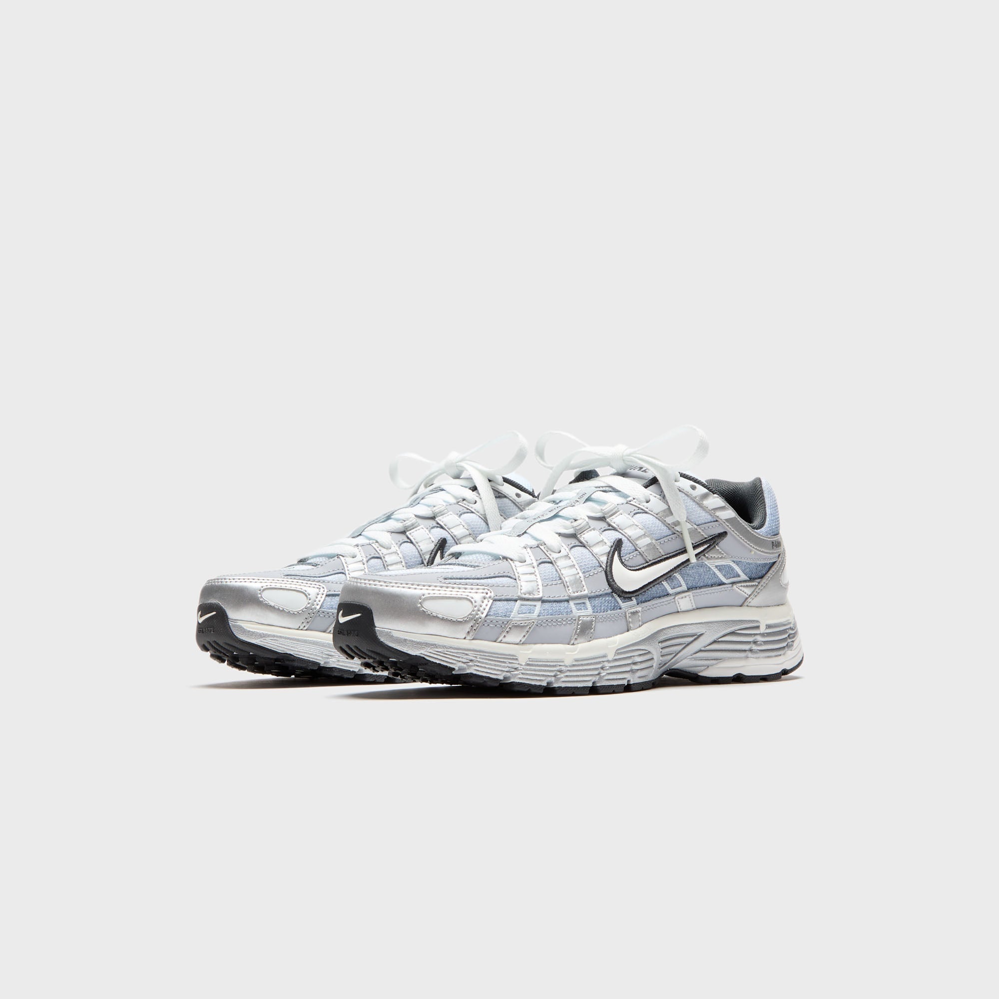 Nike P-6000 - Metallic Silver / Summit White / Wolf Grey