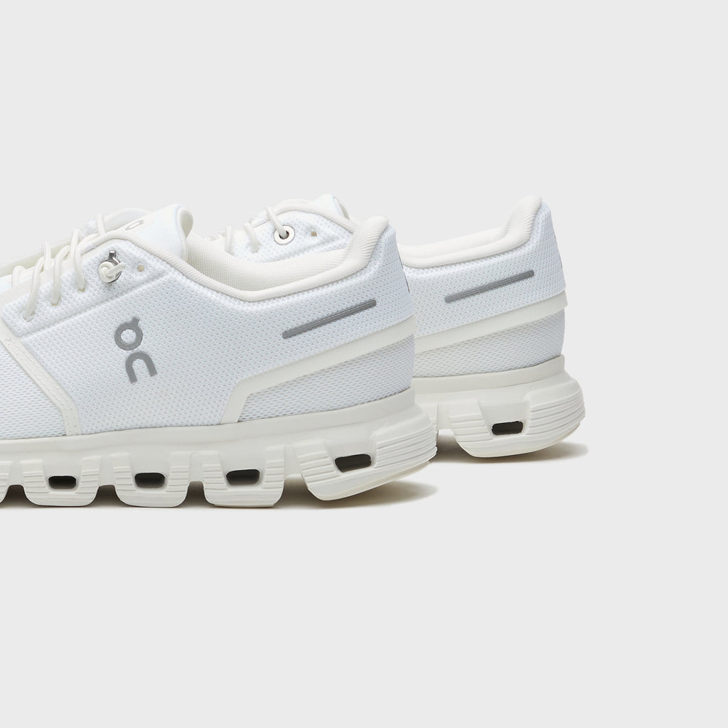 On Running WMNS Cloud 6 - White