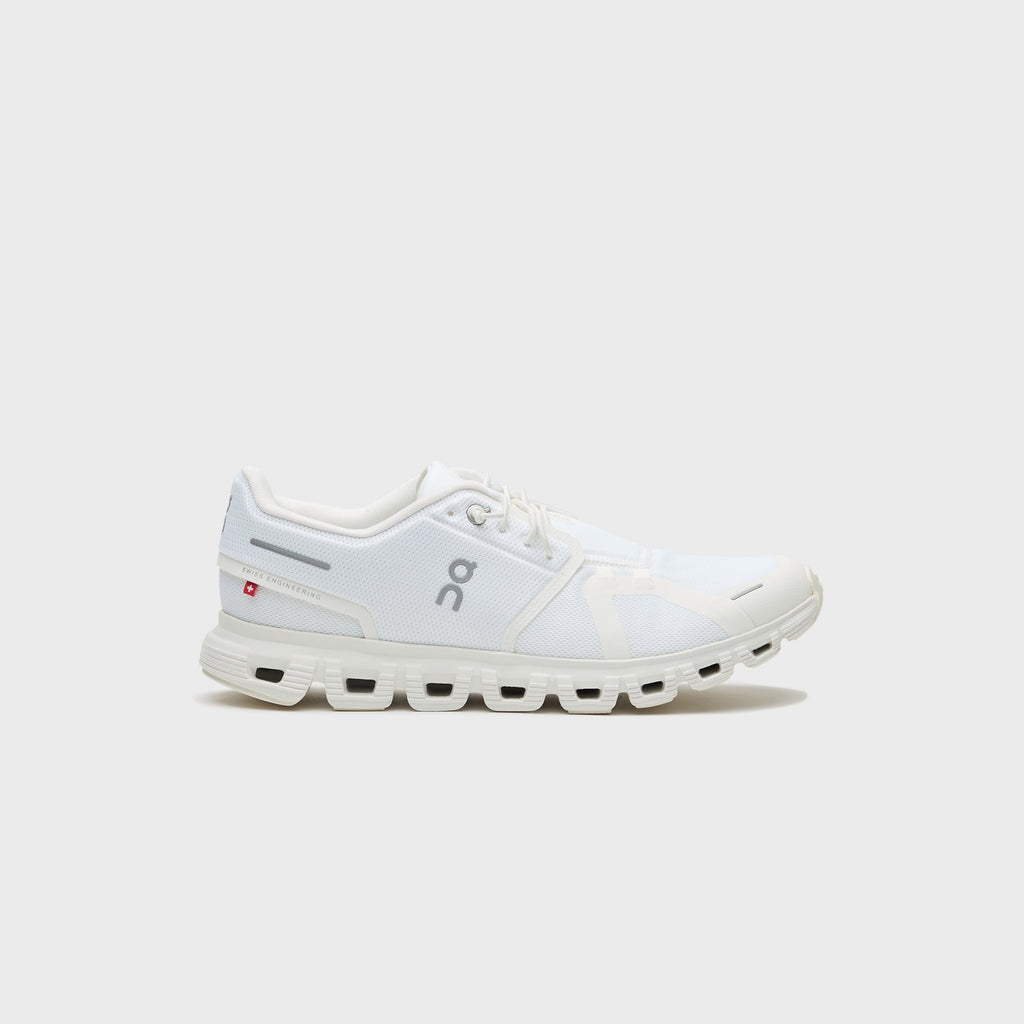 On Running WMNS Cloud 6 - White