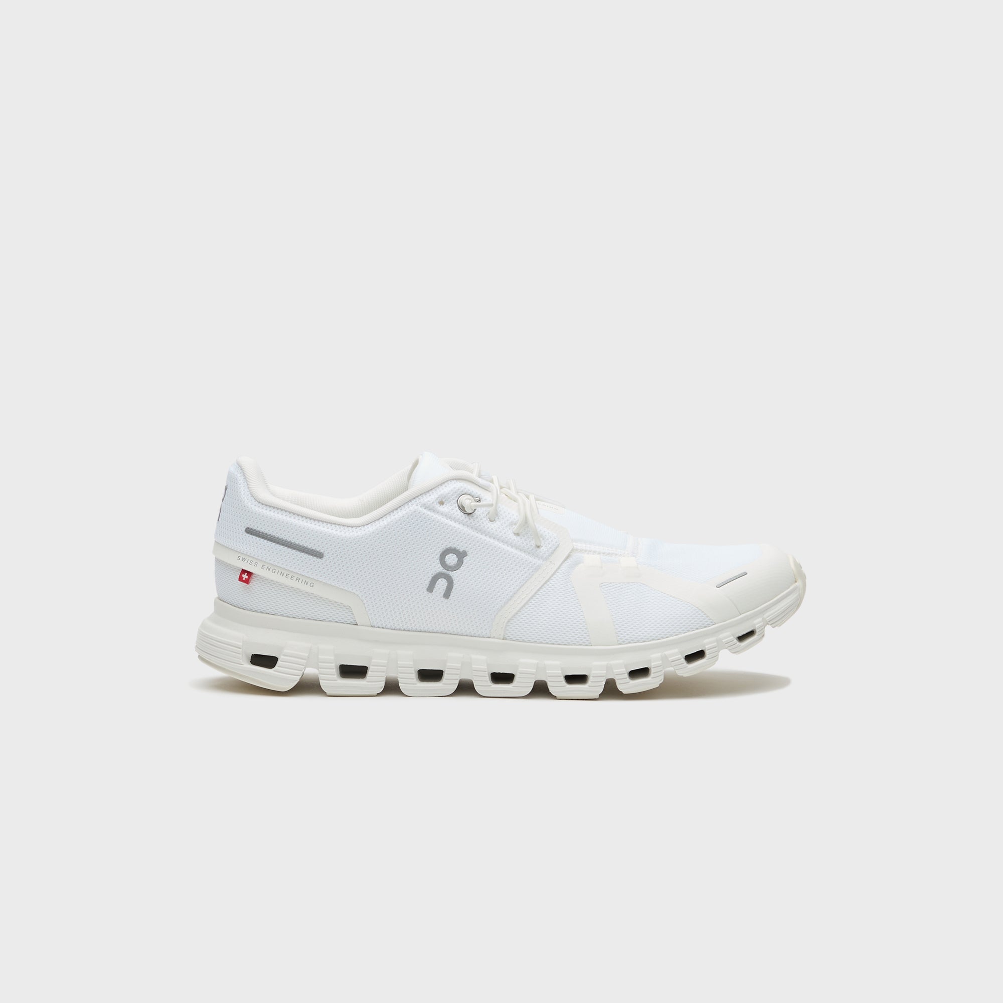 On Running WMNS Cloud 6 - White