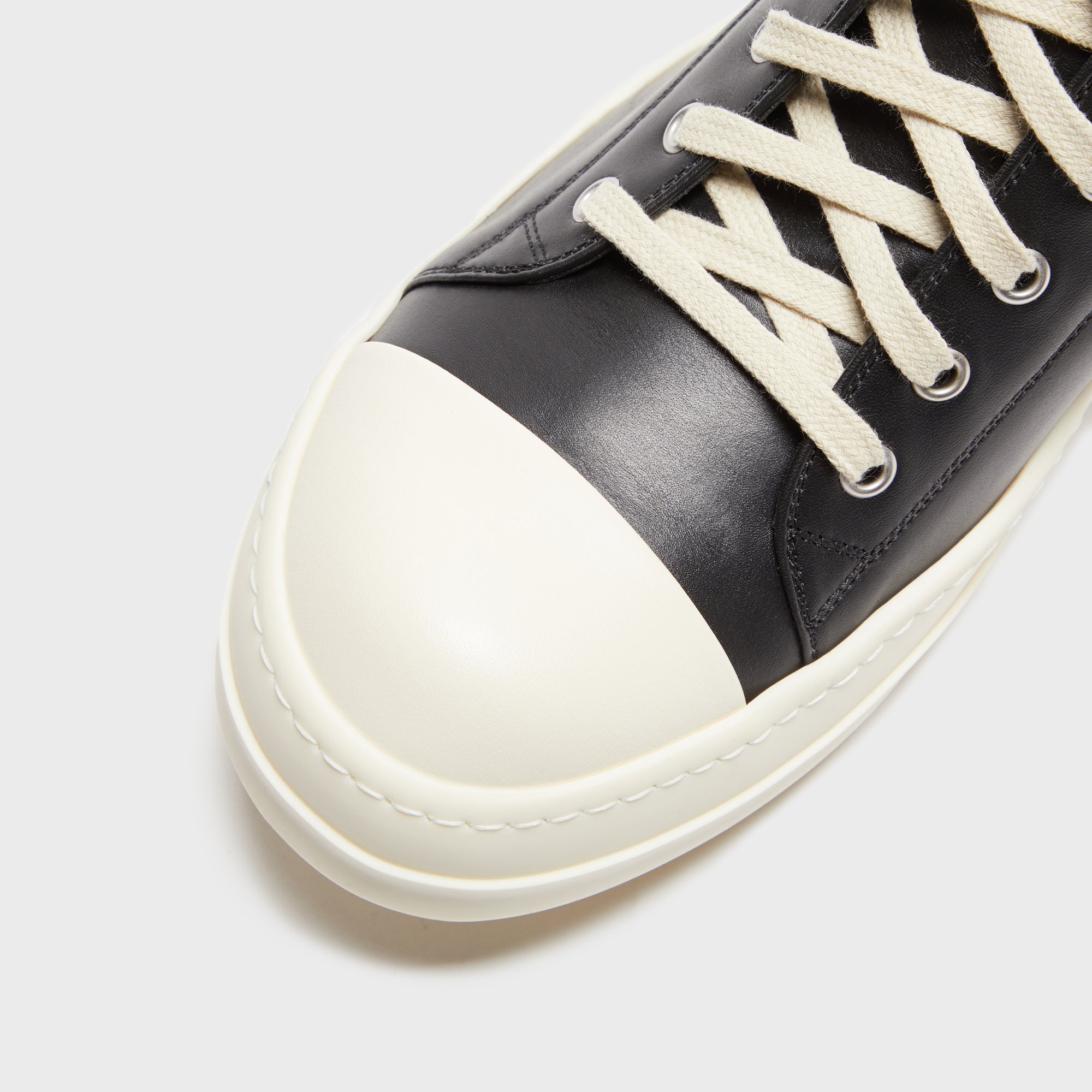 Rick Owens Scarpe In Pelle Low Sneaks - Black / Milk / Milk