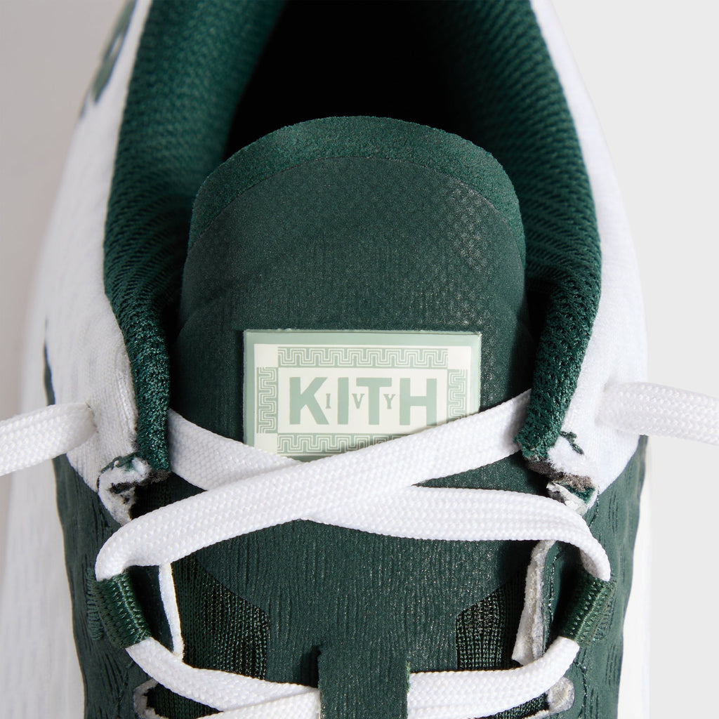 Kith Ivy for Wilson Hurakn Pro - White / Pine Grove / Gum