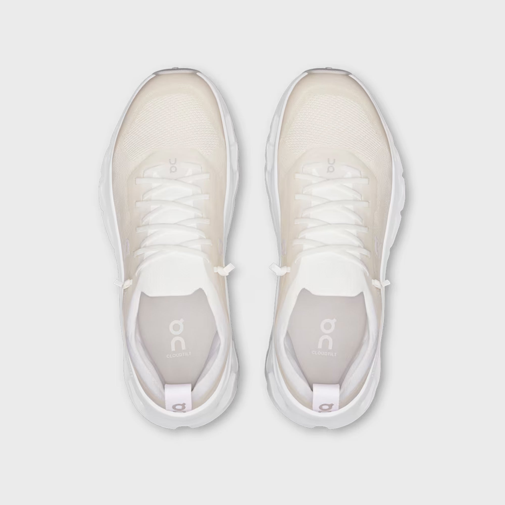 On Running WMNS Cloudtilt Moon - White / Frost